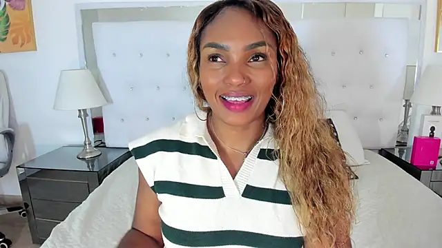 Isla Scott online show from June 2026 11:22:01 AM