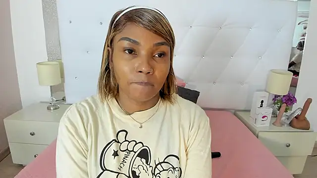 Isla Scott online show from February 2026 11:21:02 AM