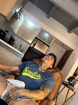 Dominiofit online show from November 2025 01:21:02 AM