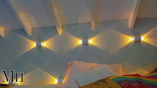 MizzHell online show from February 2026 04:22:02 AM