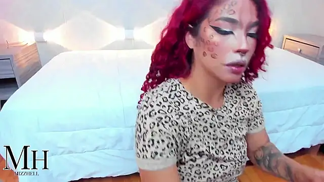 MizzHell online show from October 2025 12:47:02 PM