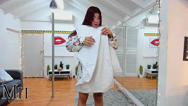 MizzHell online show from January 2026 03:57:02 AM