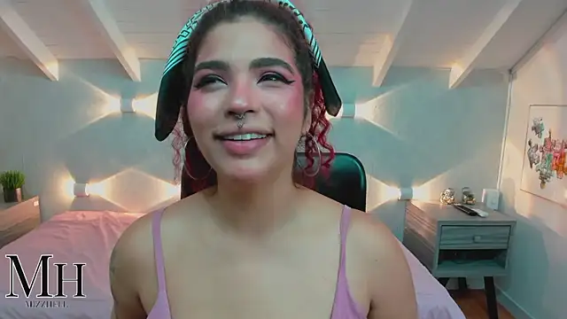 MizzHell online show from March 2026 03:50:01 AM