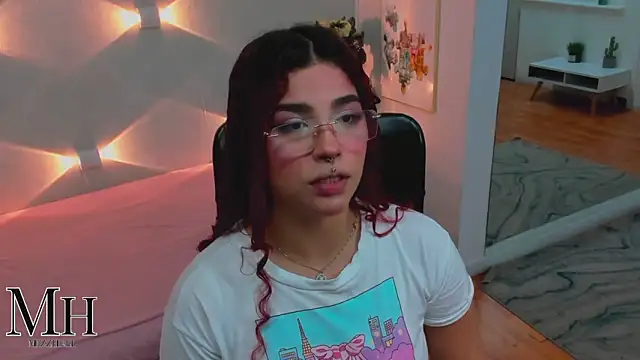 MizzHell online show from April 2026 03:57:02 AM