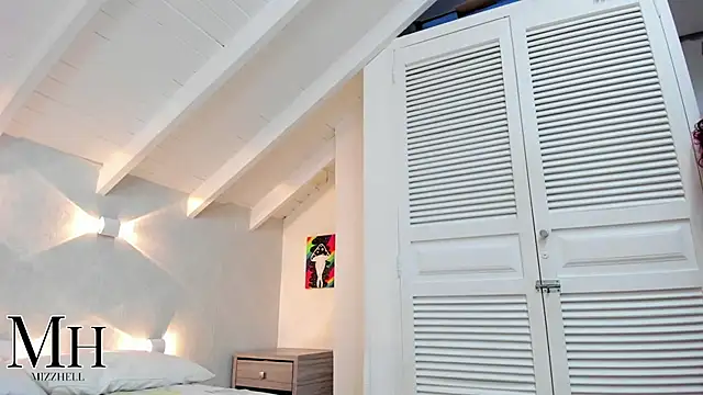 MizzHell online show from November 2025 01:03:02 PM