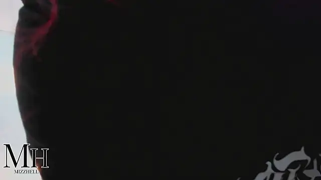 MizzHell online show from February 2026 04:24:02 AM