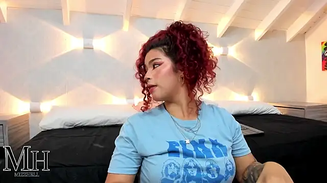 MizzHell online show from November 2025 12:48:02 PM