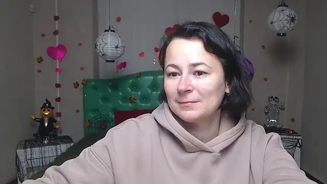 Snapshot of MarieSho chatting on November 2025 07:13:02 AM MarieSho online show from November 2025 07:13:02 AM