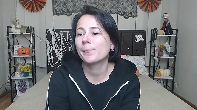 Snapshot of MarieSho chatting on November 2025 06:12:02 PM MarieSho online show from November 2025 06:12:02 PM