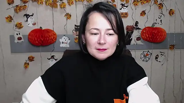 Snapshot of MarieSho chatting on November 2025 07:13:01 AM MarieSho online show from November 2025 07:13:01 AM