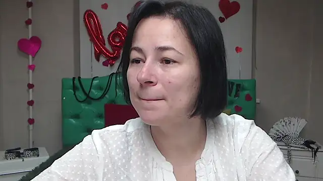 Snapshot of MarieSho chatting on November 2025 07:12:01 AM MarieSho online show from November 2025 07:12:01 AM