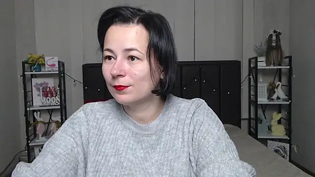 Snapshot of MarieSho chatting on November 2025 07:40:01 AM MarieSho online show from November 2025 07:40:01 AM