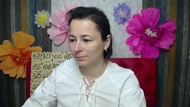 Snapshot of MarieSho chatting on November 2025 06:19:01 PM MarieSho online show from November 2025 06:19:01 PM