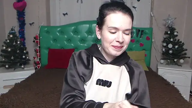 JasmineKouch online show from January 2026 06:44:02 PM