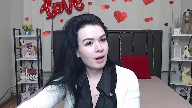 JasmineKouch online show from February 2026 07:01:01 PM