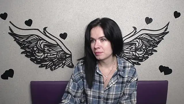 JasmineKouch online show from October 2025 05:25:02 PM