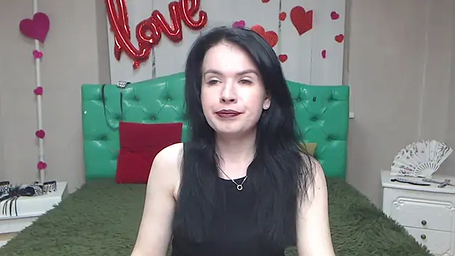 Snapshot of JasmineKouch chatting on May 2026 05:28:01 PM JasmineKouch online show from May 2026 05:28:01 PM