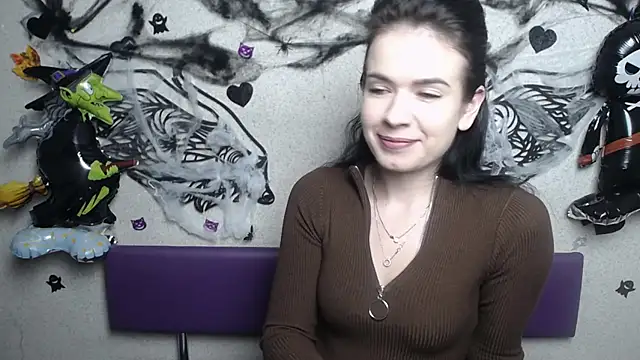 JasmineKouch online show from November 2025 06:39:01 AM