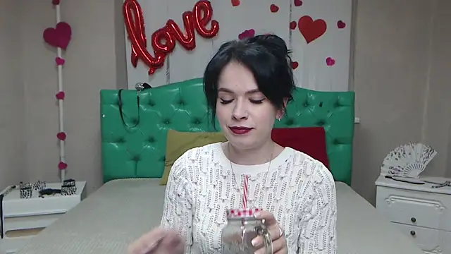 JasmineKouch online show from April 2026 05:37:01 AM