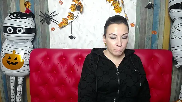 Snapshot of ElizabethSho chatting on November 2025 06:12:01 PM ElizabethSho online show from November 2025 06:12:01 PM