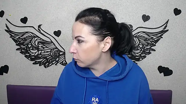 ElizabethSho online show from November 2025 06:08:01 PM