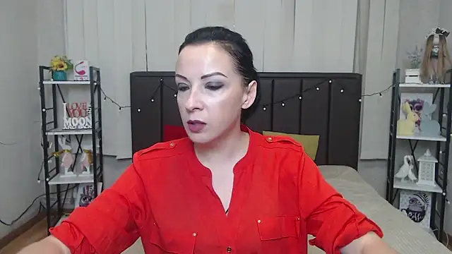 Snapshot of ElizabethSho chatting on September 2025 05:05:01 PM ElizabethSho online show from September 2025 05:05:01 PM