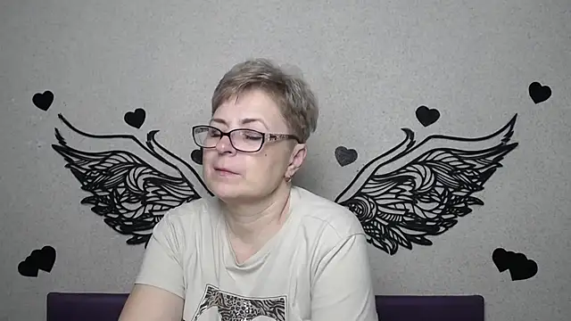 EmiliaGree online show from April 2026 05:17:02 PM