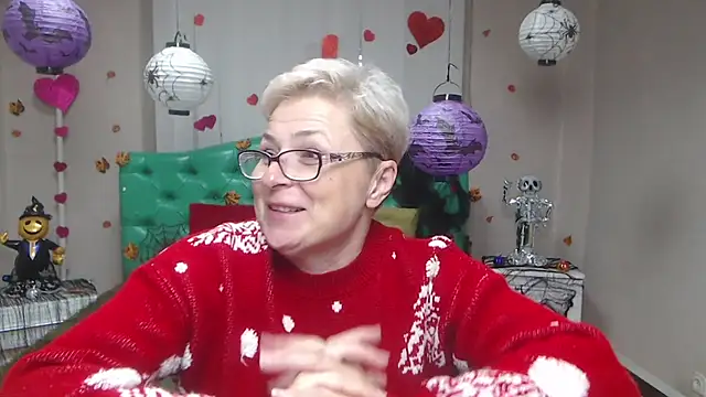 EmiliaGree online show from October 2025 06:04:01 PM