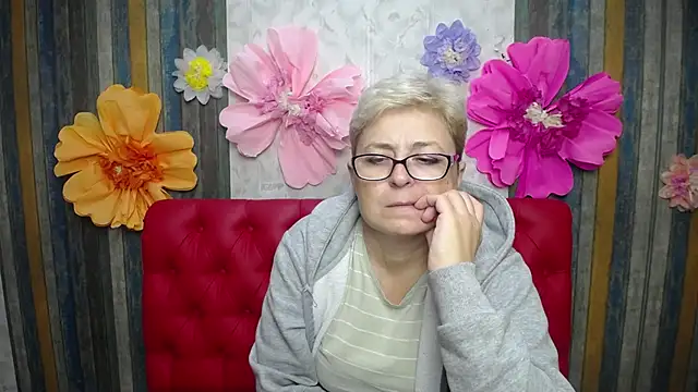 EmiliaGree online show from December 2025 06:17:01 PM