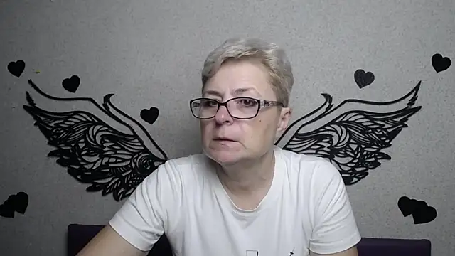 EmiliaGree online show from November 2025 06:07:02 PM