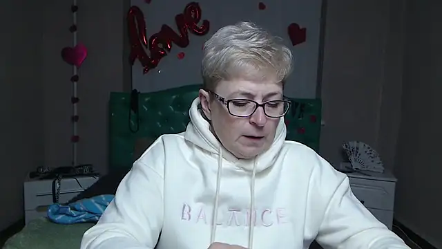 EmiliaGree online show from February 2026 06:25:01 PM