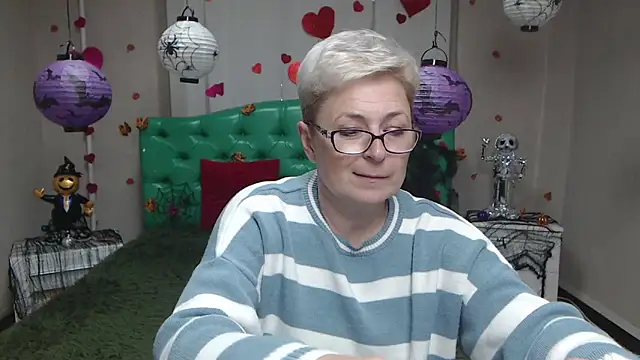 EmiliaGree online show from October 2025 06:09:02 PM