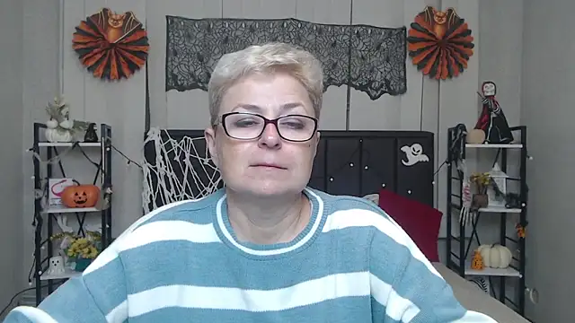 EmiliaGree online show from October 2025 05:06:01 AM