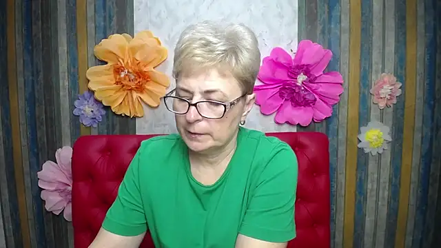 EmiliaGree online show from April 2026 05:30:01 PM