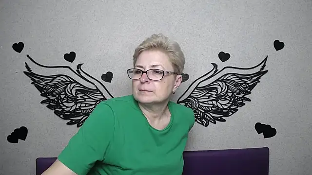 EmiliaGree online show from April 2026 05:15:02 PM