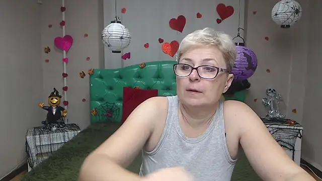 EmiliaGree online show from November 2025 06:12:02 PM