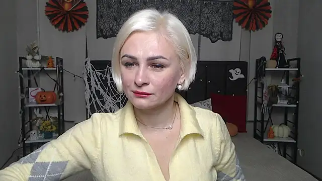 OliviaHorst online show from October 2025 05:28:02 AM