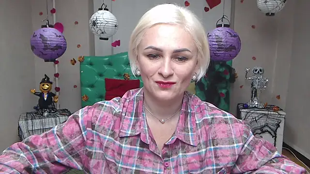 OliviaHorst online show from October 2025 05:13:02 PM