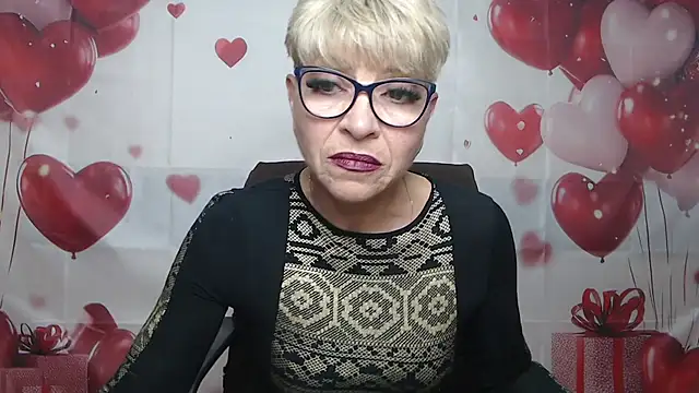 Snapshot of EllaBonito chatting on May 2026 05:44:02 AM EllaBonito online show from May 2026 05:44:02 AM