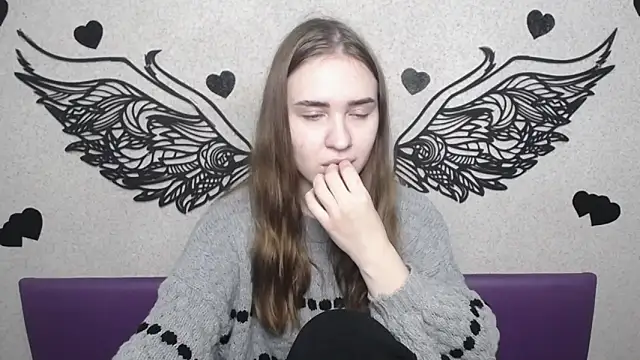 LauraHlot online show from October 2025 05:31:01 AM