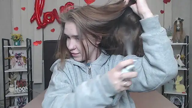 LauraHlot online show from February 2026 07:57:01 PM