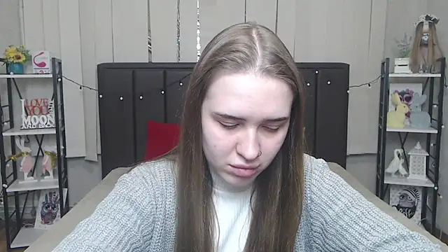 LauraHlot online show from October 2025 05:57:01 PM