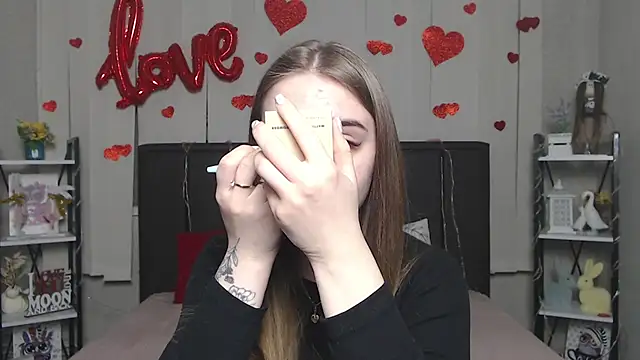 LauraHlot online show from February 2026 06:52:02 PM