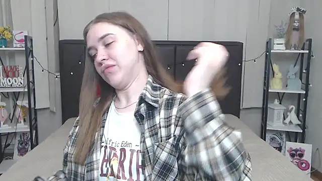 LauraHlot online show from September 2025 06:35:02 AM