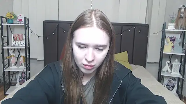 LauraHlot online show from September 2025 06:20:01 PM
