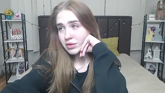 LauraHlot online show from October 2025 05:14:02 PM