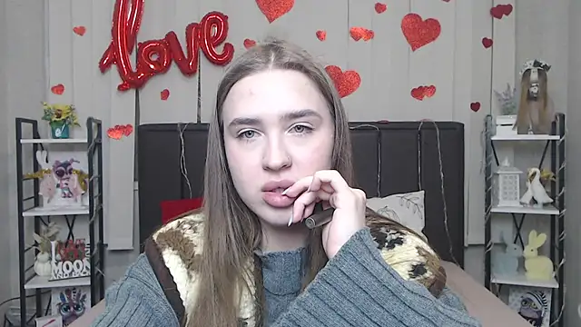 LauraHlot online show from February 2026 08:15:01 PM