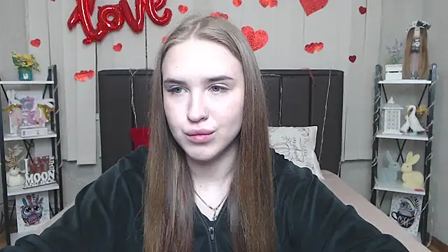 LauraHlot online show from March 2026 06:39:01 PM