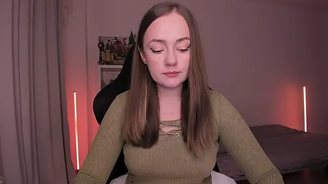 Snapshot of WalkingGirl chatting on February 2025 05:58:01 PM WalkingGirl online show from February 2025 05:58:01 PM