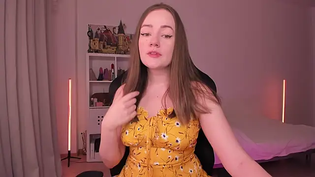 Snapshot of WalkingGirl chatting on February 2025 06:33:01 PM WalkingGirl online show from February 2025 06:33:01 PM